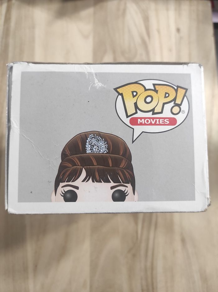 Figurine Funko pop Holly Golightly 380 ( Audrey Hepburn , Breakfast At Tiffany's ) - photo numéro 5