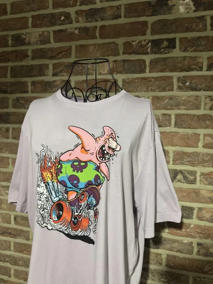 T-shirt mauve clair Lila Patrick Bob L’éponge H&M Taille L / 40 - photo numéro 6