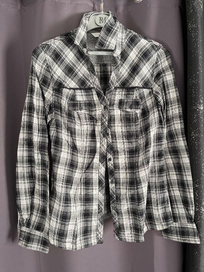 Chemise à carreaux