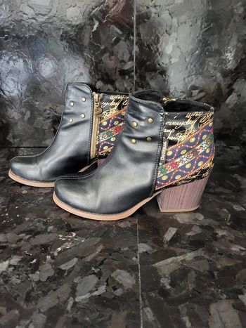 Bottines Desigual taille 36