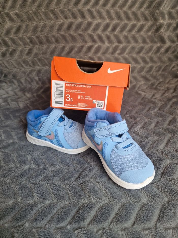Nike Révolution - photo numéro 4