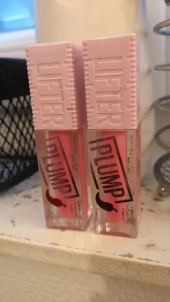 Lot Lifter plump Maybelline