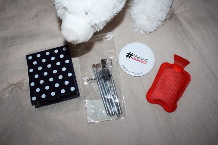 Ensemble miroirs + pinceaux maquillage - photo numéro 3