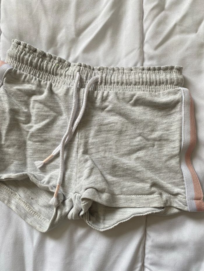 Short de sport h&m - photo numéro 2