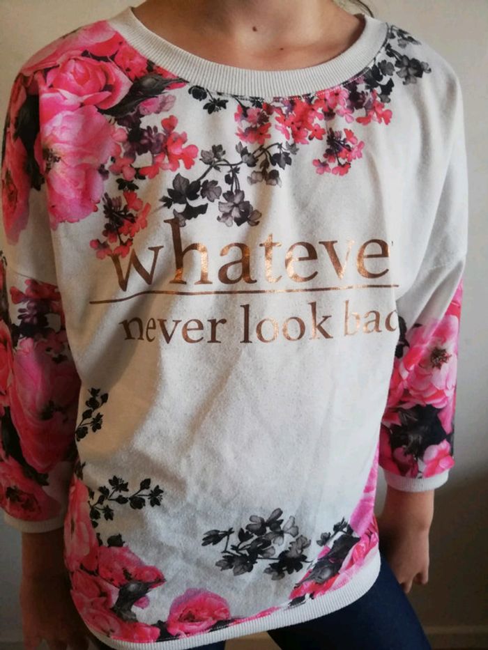 Sweat-shirt léger fleuri taille XS - photo numéro 2