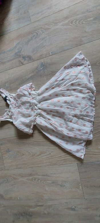 Robe d été, légère, à bretelles, blanche avec points rose, 4 ans