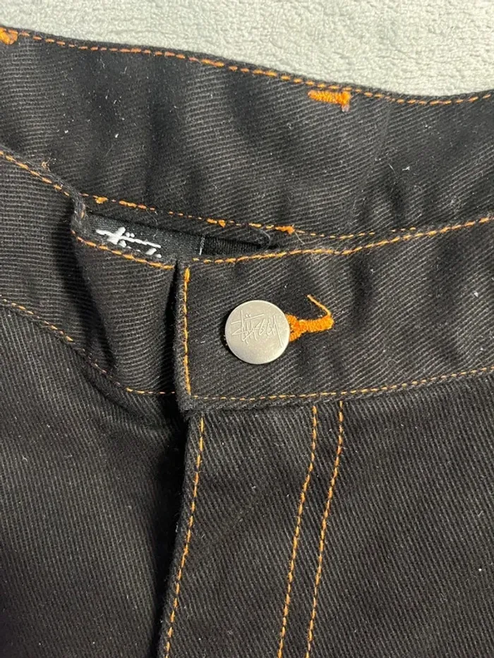 Short/Jort Stussy Black Embroidered Orange Big Logo Back – Taille XL - photo numéro 5