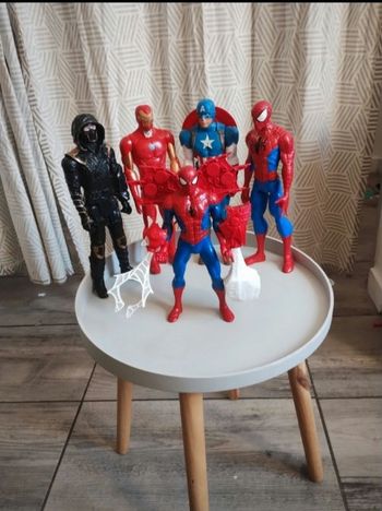 Lot de 5 super héros Marvel