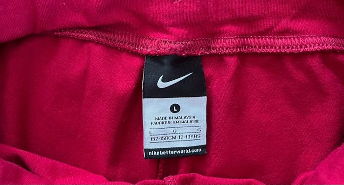 Pantalon de jogging fuschia Nike (brodé) pour fille, taille 12-13 ans (152/158 cm - photo numéro 6