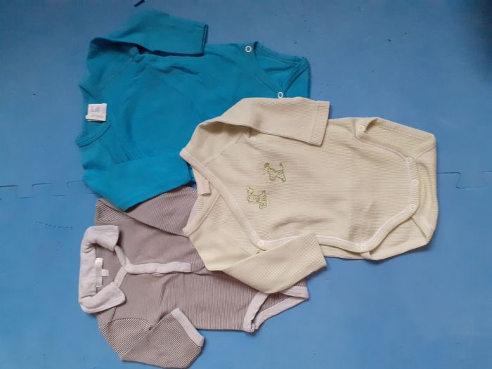 Lot de 3 body 3mois