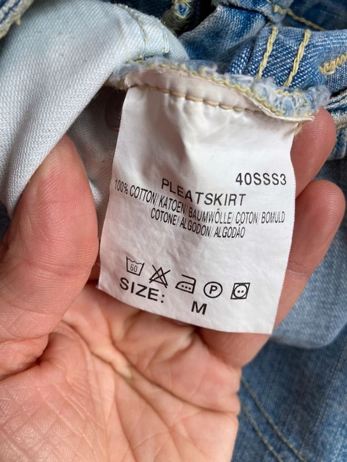 Jolie jupe en jeans taille 38 - photo numéro 6