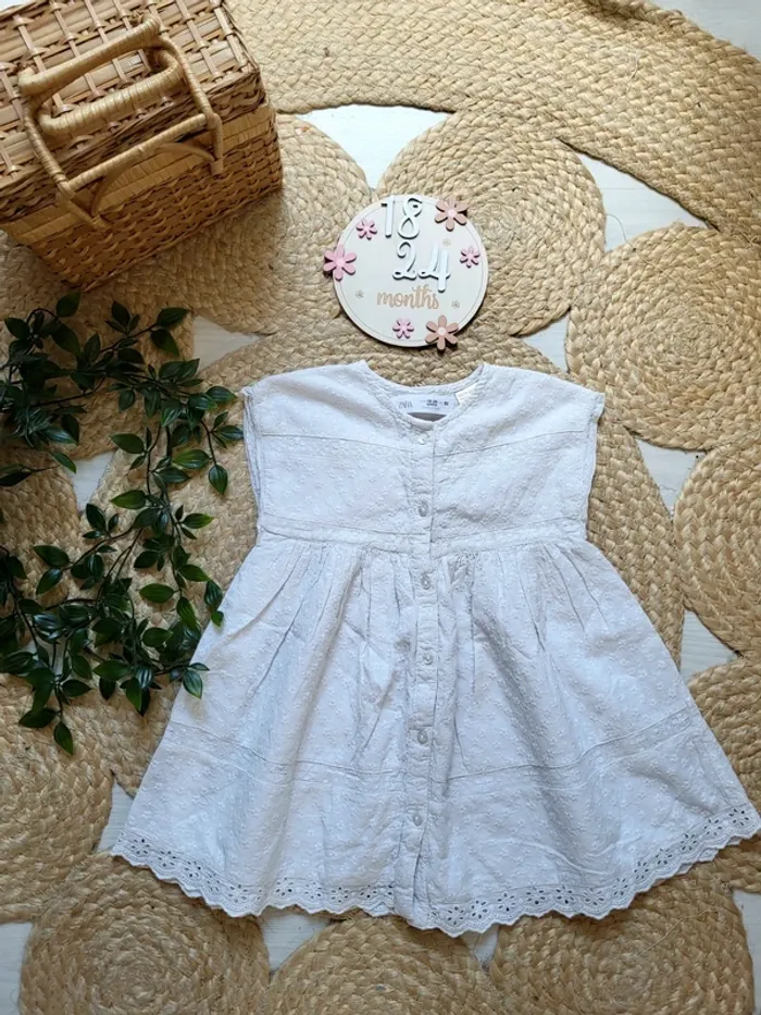 🌼 Robe 18-24mois (92cm), Zara 🌼 - photo numéro 2