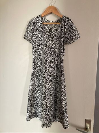 Kiabi robe à fleurs noire et blanche XS