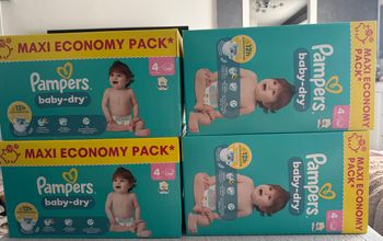 Paquet de couches PampersMaxi pack taille 4