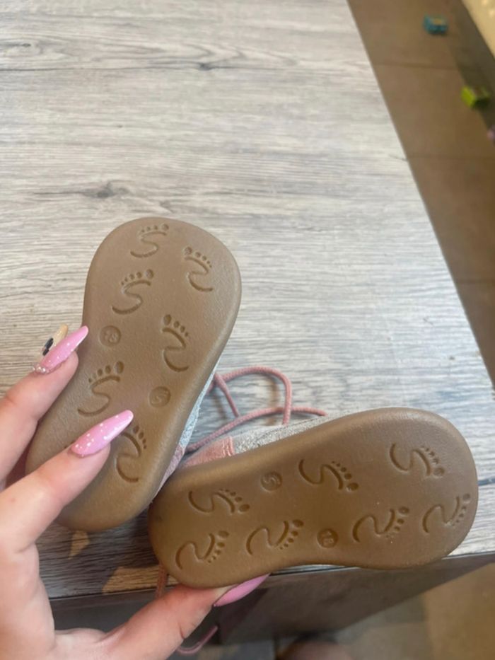 Chaussure bébé idéale premier pas - photo numéro 3