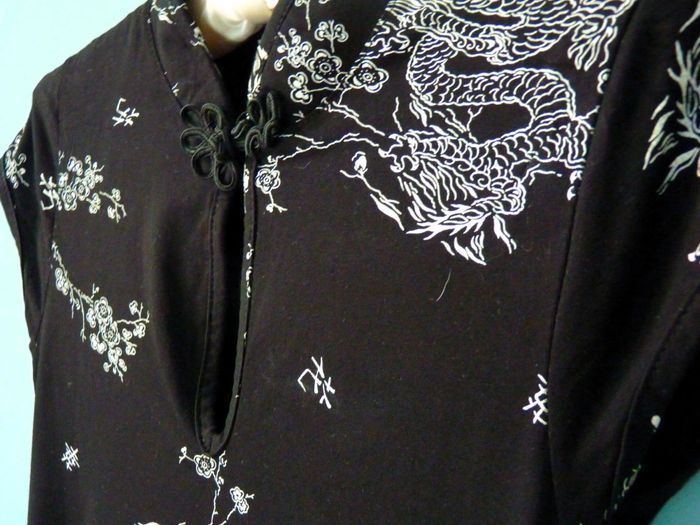 Tunique Femme col mao cache cache 38 M noir fleur dragon TBE - photo numéro 2