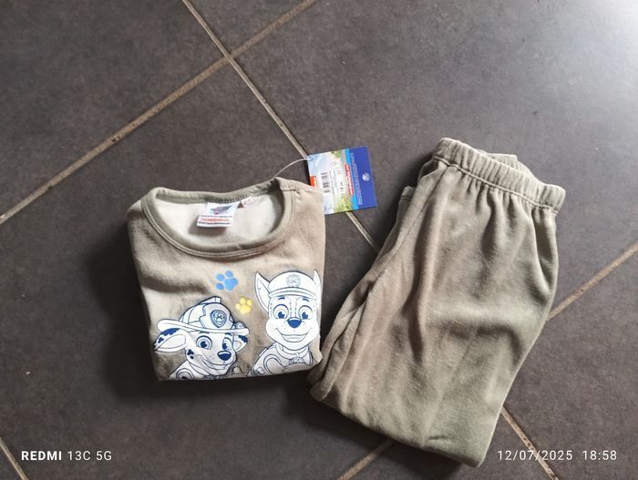 Pyjama velours pat patrouille taille 3 ans