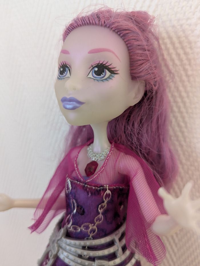 Poupée Monster high Ari popstar - photo numéro 3