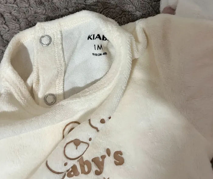 Lot 3 pyjamas en velours - 1 mois - photo numéro 2