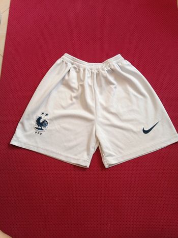 Short de foot France, Nike Authentique Officiel taille enfant 8/10 ans