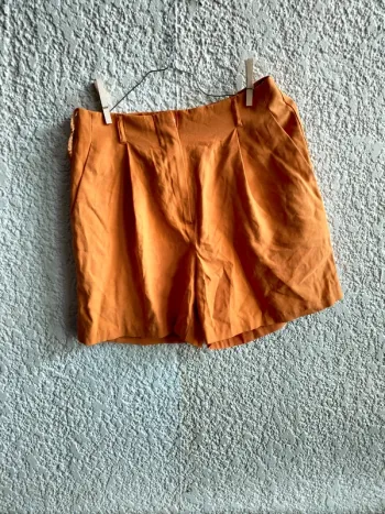 Short taille haute a pince orange t38