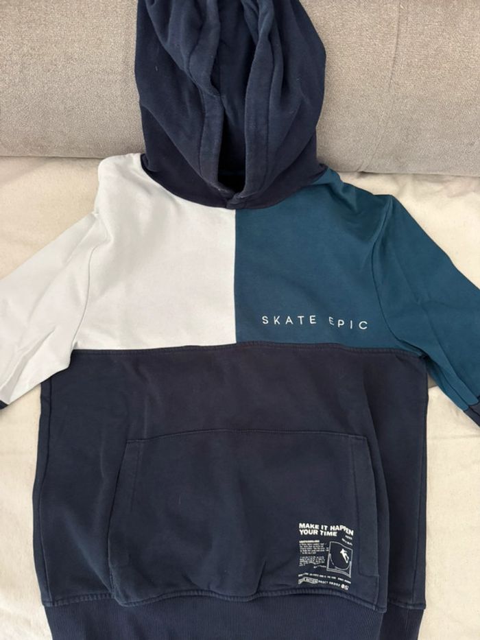Sweat à capuche C&A 11-12 ans - photo numéro 2