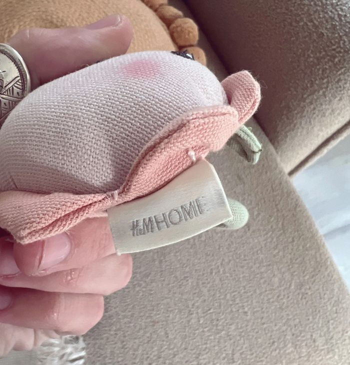 Petit hochet en fleur h&m home - photo numéro 4