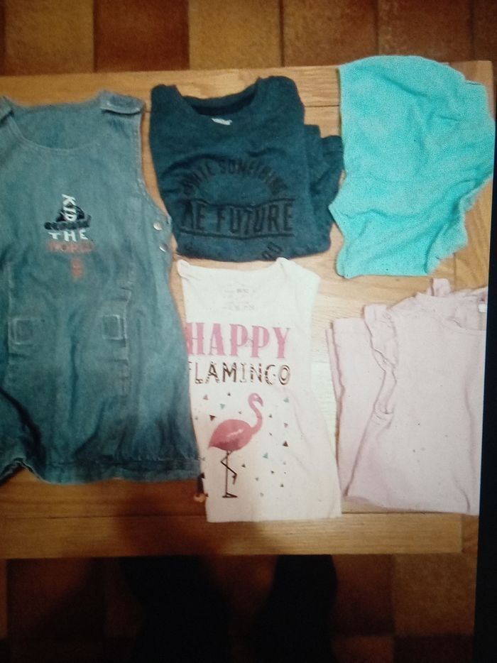 Ensemble de 33 vêtements Fille - 2 ans - Différentes marques - photo numéro 5