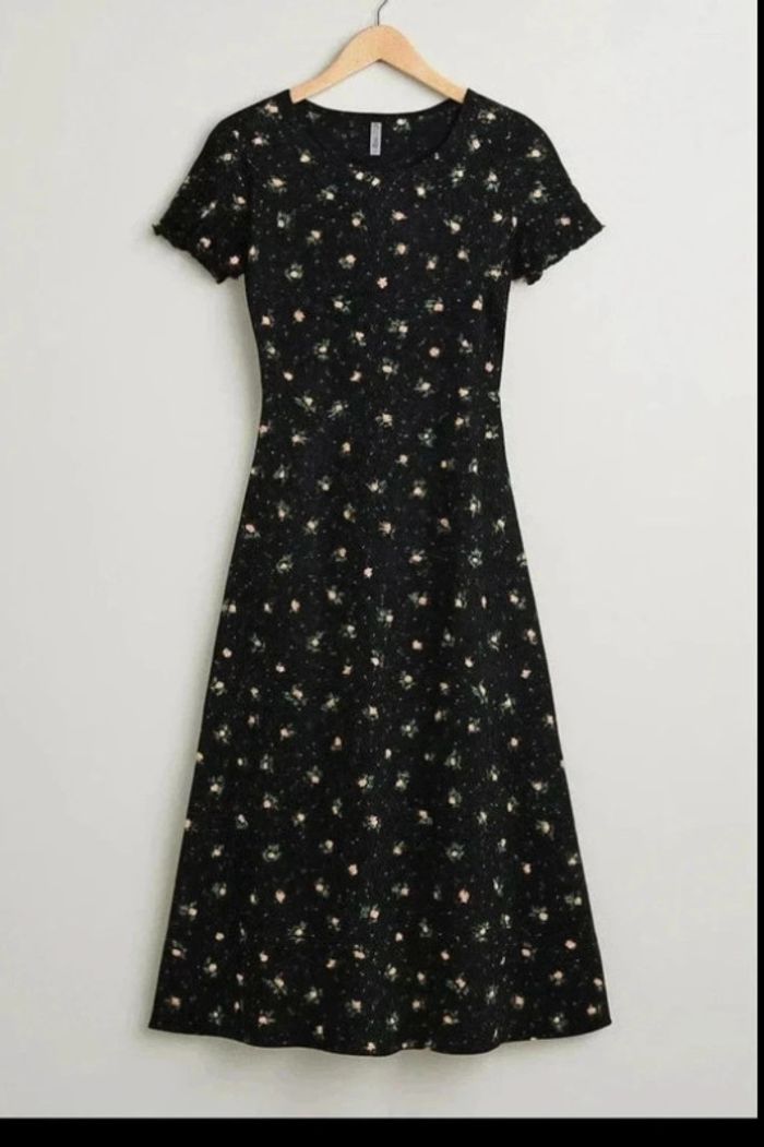 Robe Longue Fleurie – Collection Divided by H&M - photo numéro 2