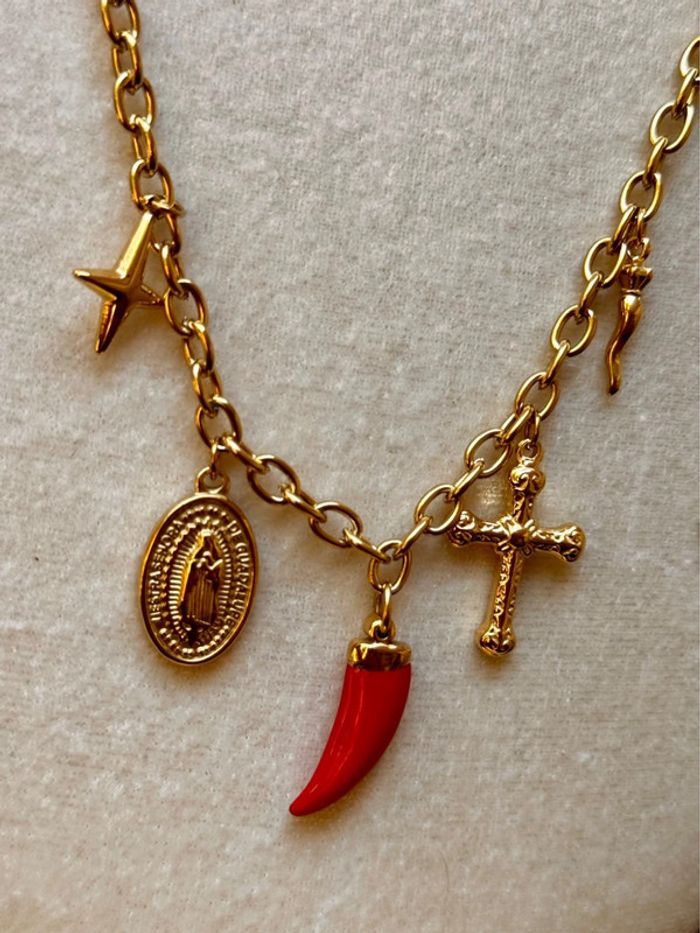 Collier mailles épaisses acier inoxydable or créateur breloques croix trèfle médaille vierge corne - photo numéro 2