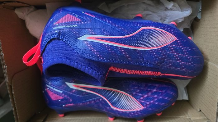 Crampons puma taille 30 - photo numéro 2