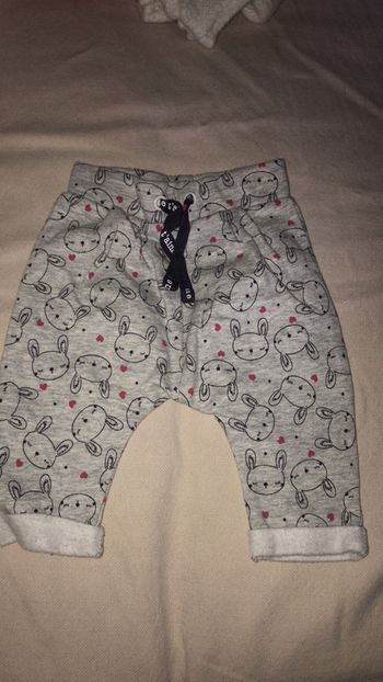 Petit pantalon mignon3M 56/62cm