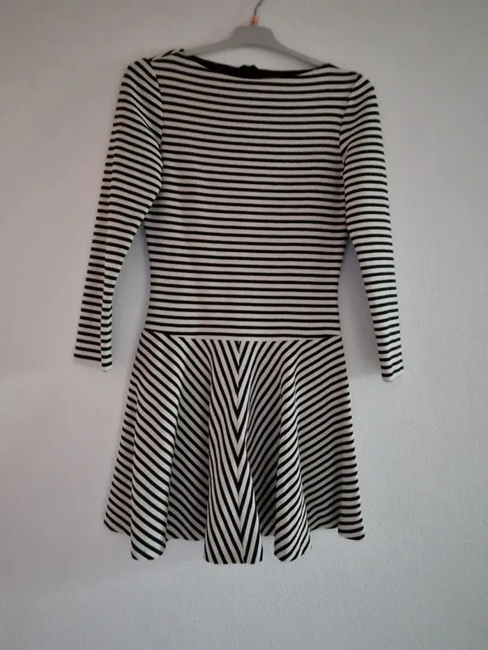 robe zara fille M 16-17ans