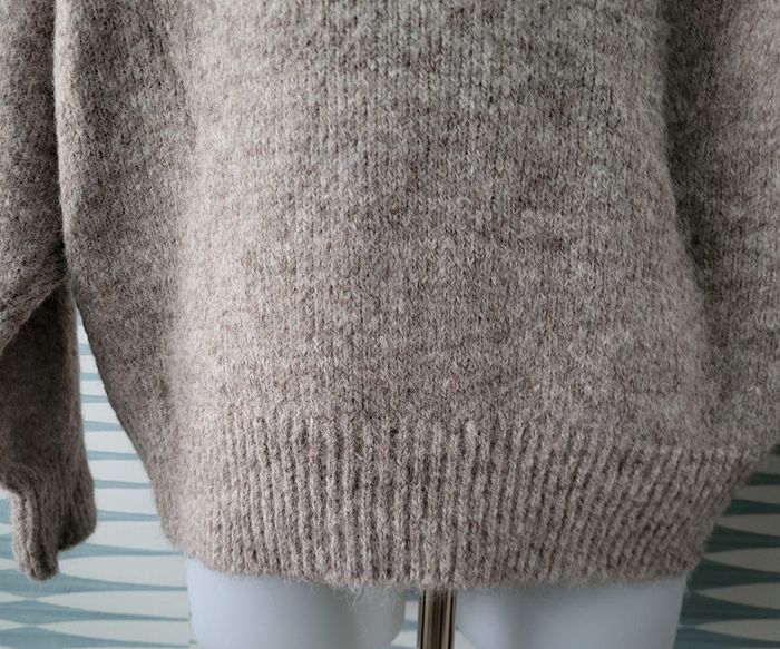 Gilet taupe curve Sandrine TU (du 44 au 48) modèle Maëlle by Loïcia neuf avec étiquette - photo numéro 5