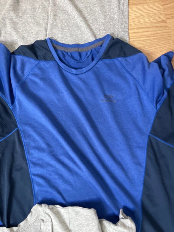 Lot t-shirt taille s - photo numéro 4