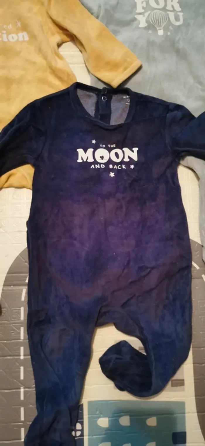 Lot de 3 pijamas 12 mois - photo numéro 2