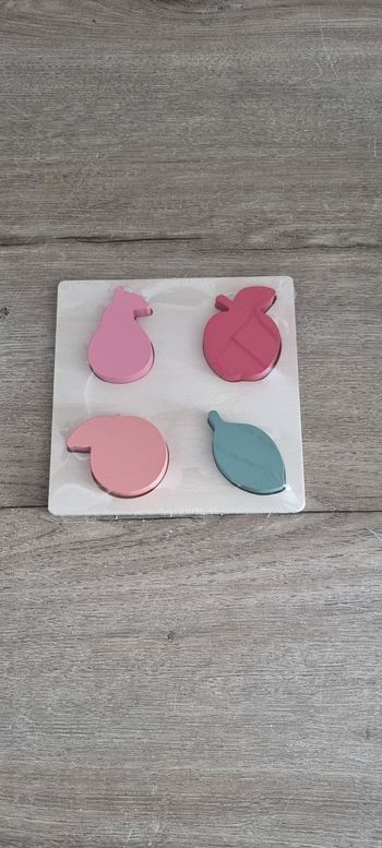 Puzzle à encastrer neuf