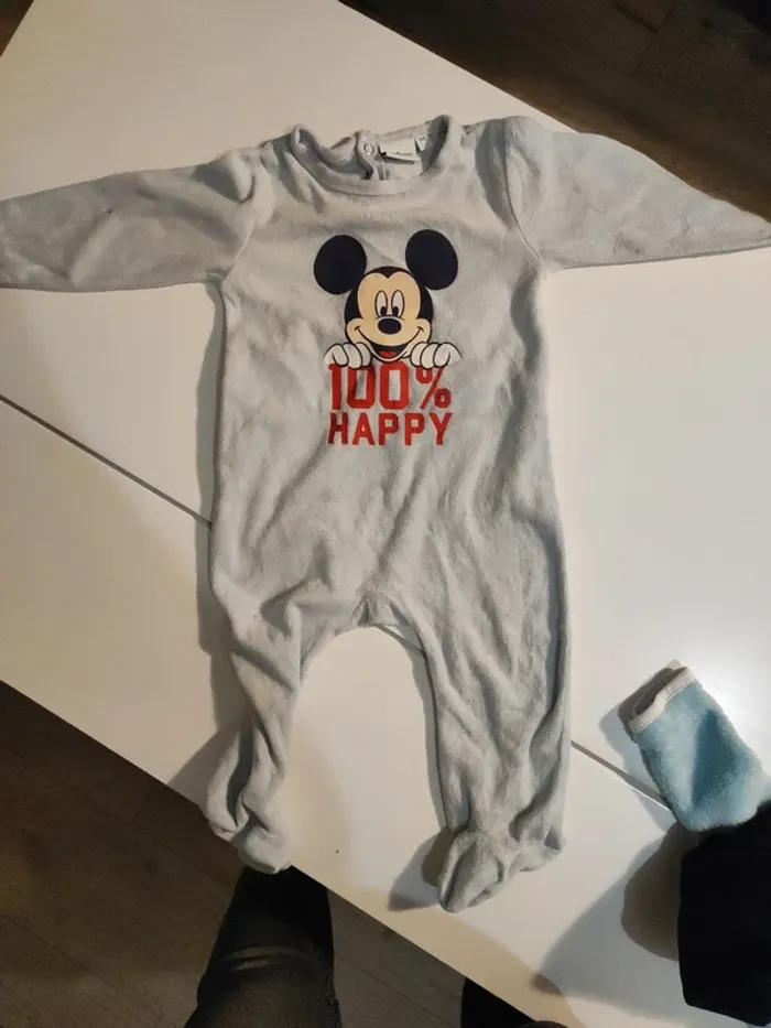 Lot trois pyjamas 9mois - photo numéro 7