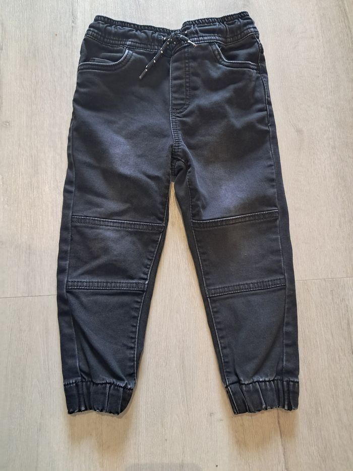 Lot vêtements garçon 4 ans - photo numéro 8