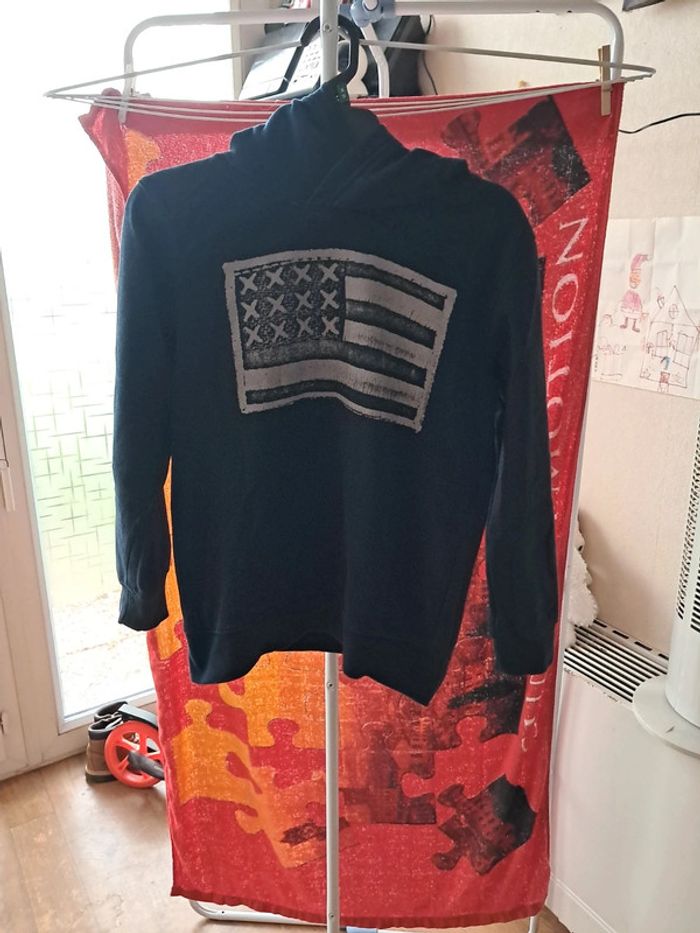 Pull garçon à capuche - photo numéro 3