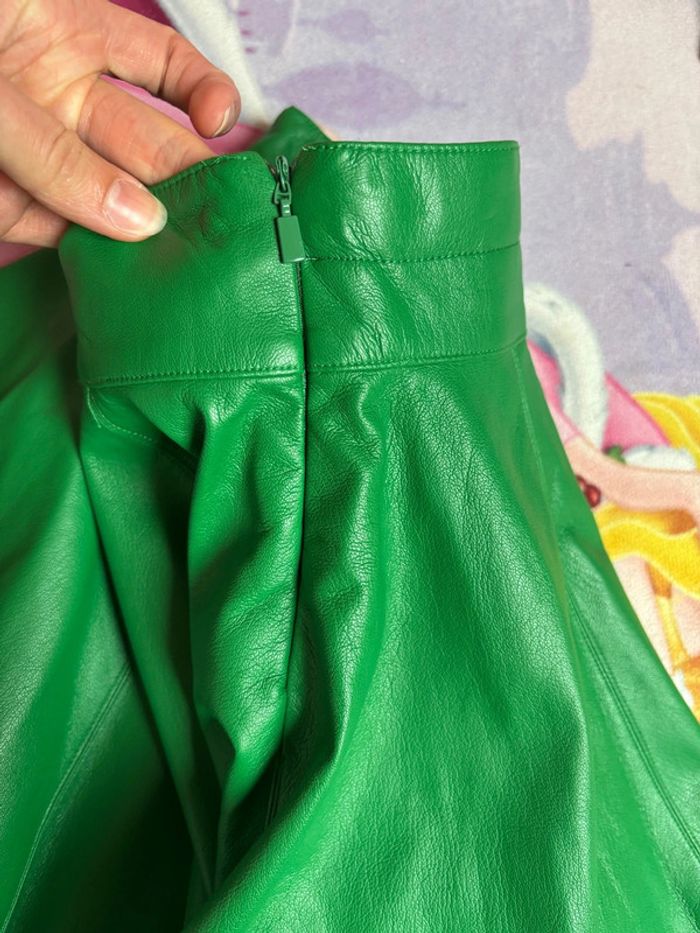 Neuve - Jupe simili verte 8 ans - photo numéro 4