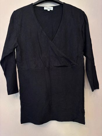 🌷Pull noir manche 3/4 cintré taille L🌷