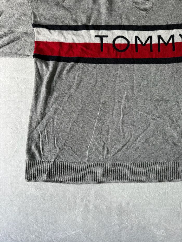 Sweat Pull gris Tommy Hilfiger homme taille XL en très bon état - photo numéro 2