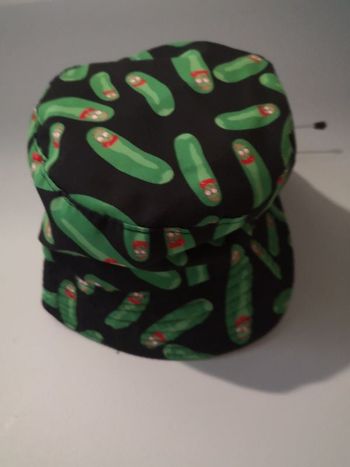 Bob mixte. Taille universelle. Neuf sans étiquette.