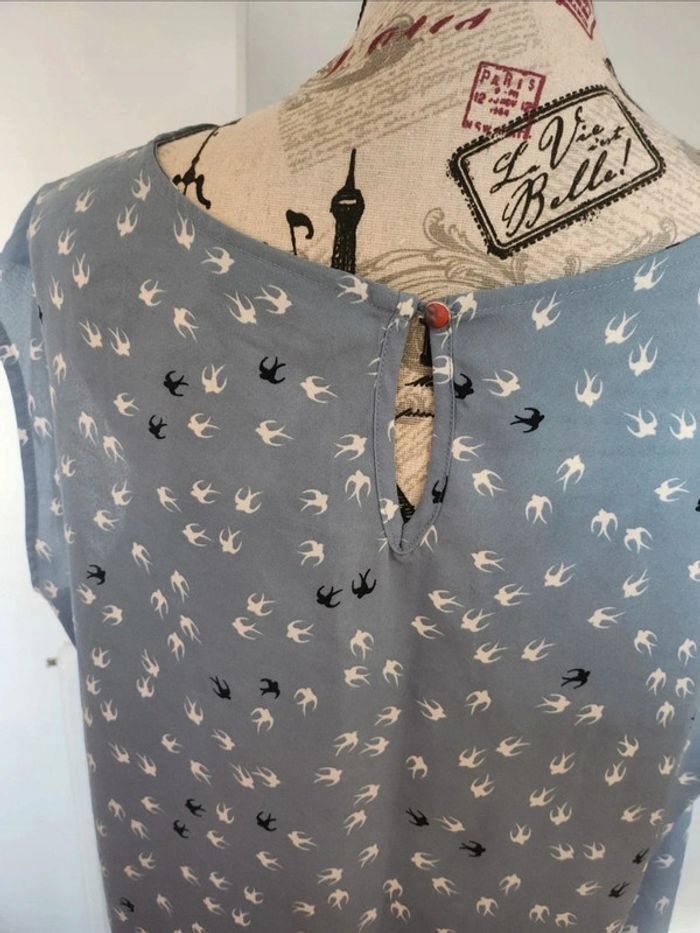 Ravissante Blouse bleue ciel de marque Yessica de taille 44 - photo numéro 5