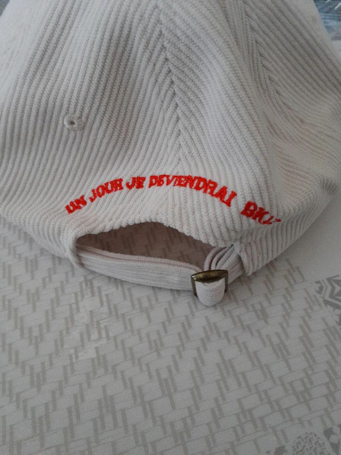 Casquette - photo numéro 2