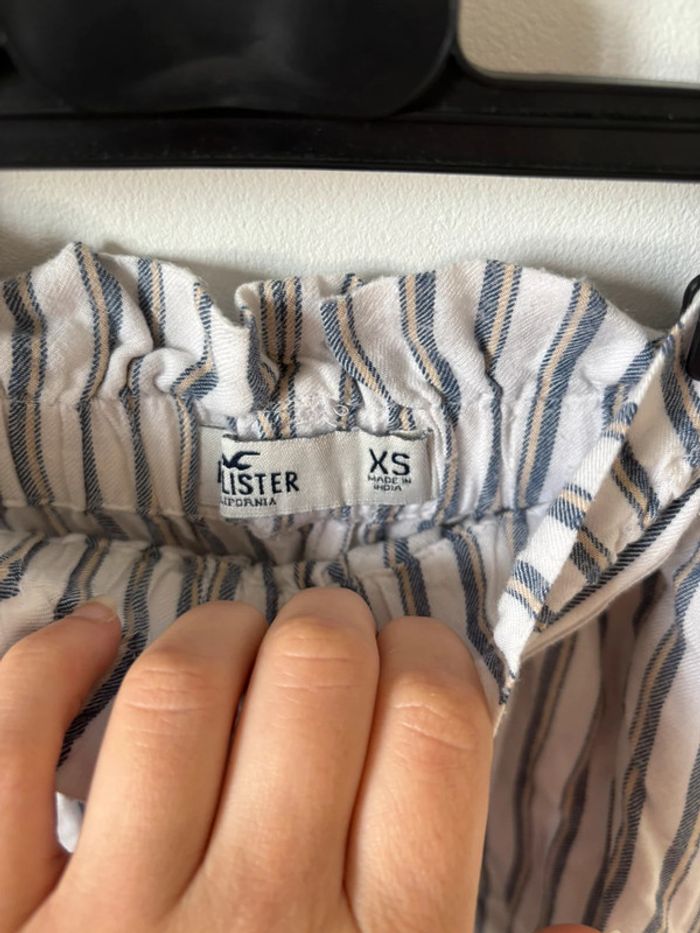 Short taille haute Hollister taille XS - photo numéro 4