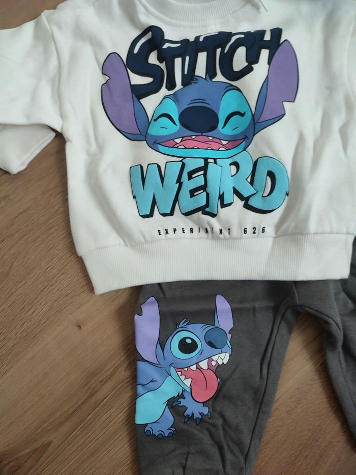 Ensemble survêtement stitch bébé 6 mois avec étiquette - photo numéro 2