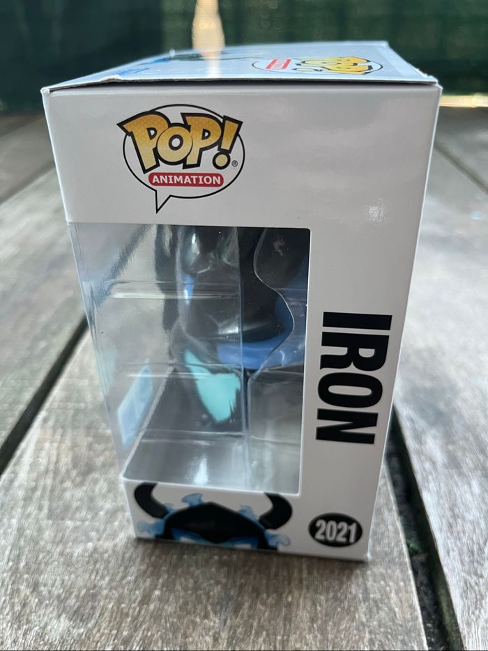 Funko Pop SOLO LEVELING - IRON #2021 Chase - Exclusive Edition - photo numéro 5