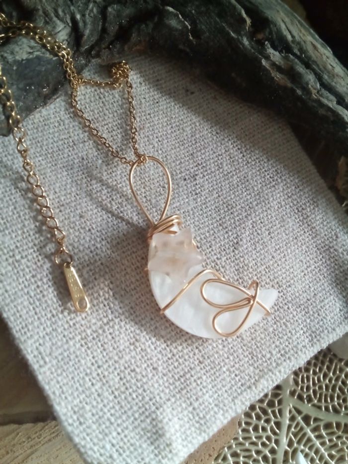 Collier lune blanche et étoile en pierre de quartz rose naturelle - photo numéro 2